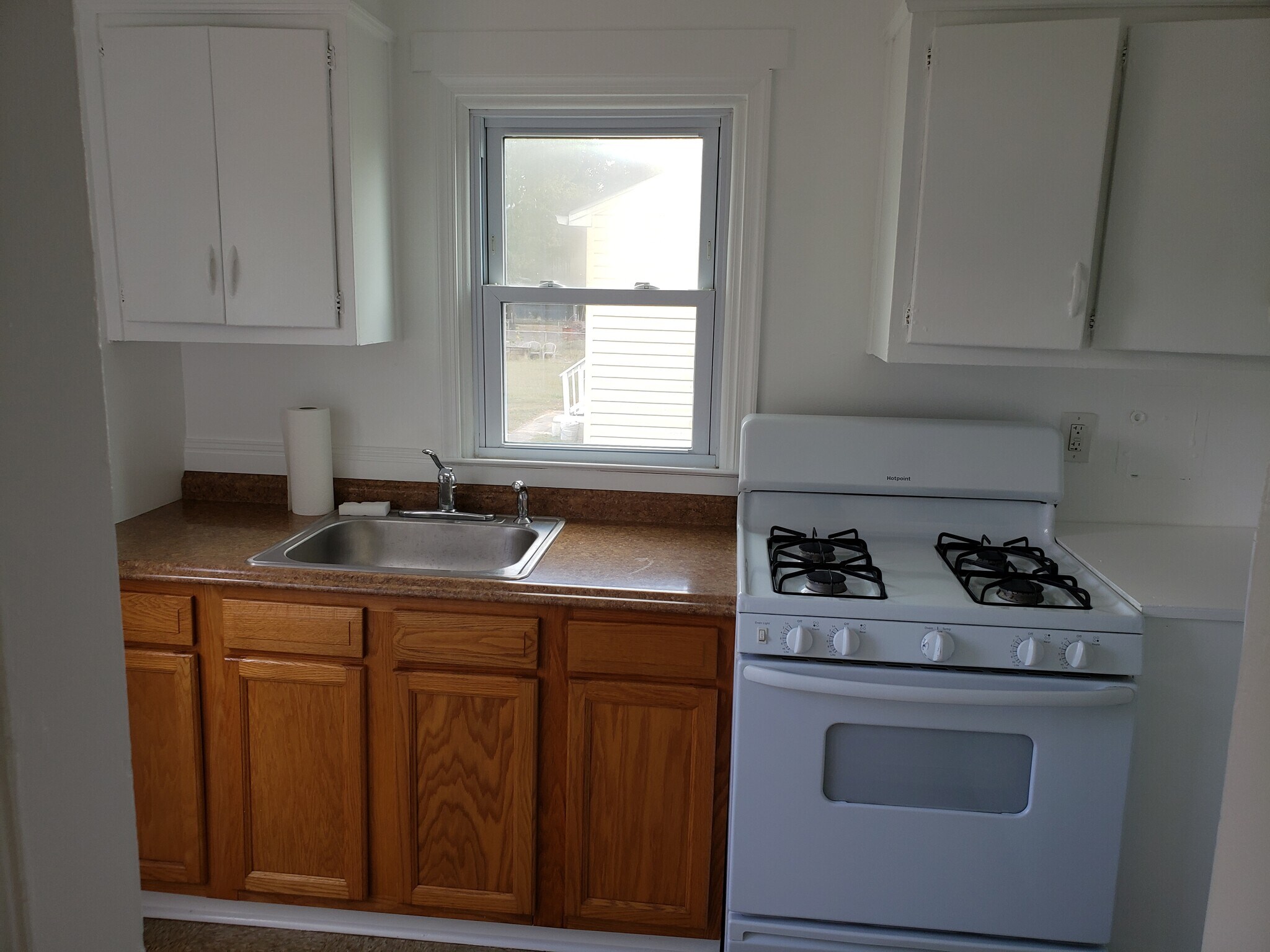 Kitchen - 651 Plater St