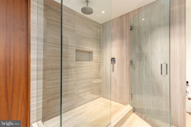 Building Photo - 210 W Rittenhouse Square