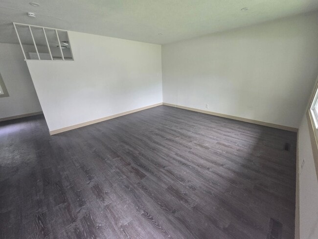 Building Photo - Beautiful 3 bed 1 bath house