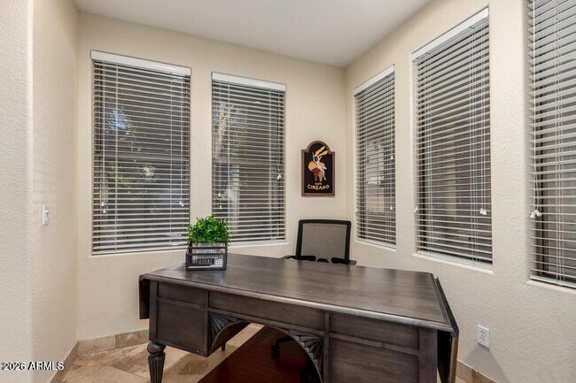 Building Photo - 15221 N Clubgate Dr