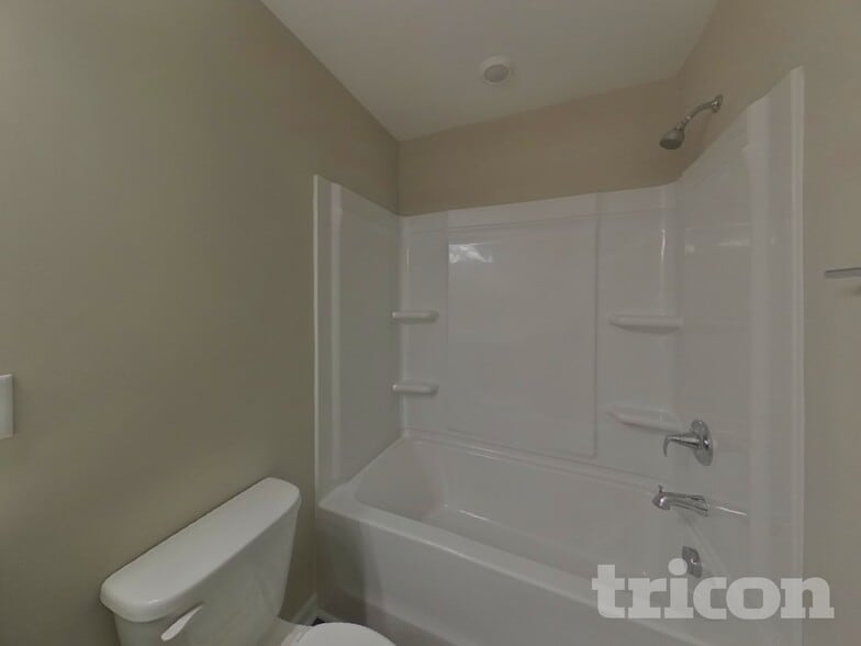 Building Photo - 16 Beautyberry St