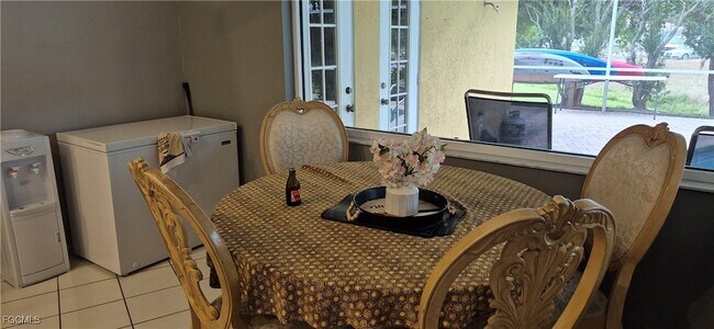 Building Photo - 505 Causeway Dr