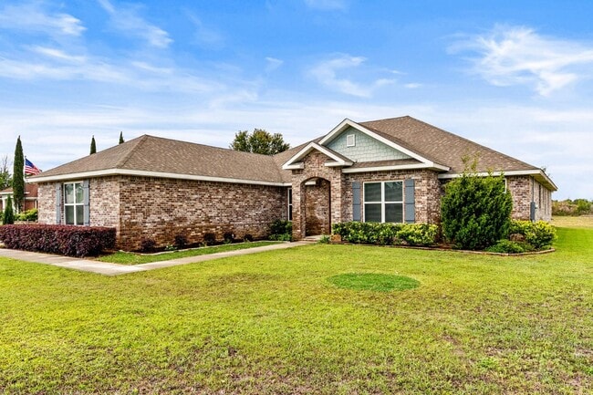 Building Photo - 173 Tournament Ln