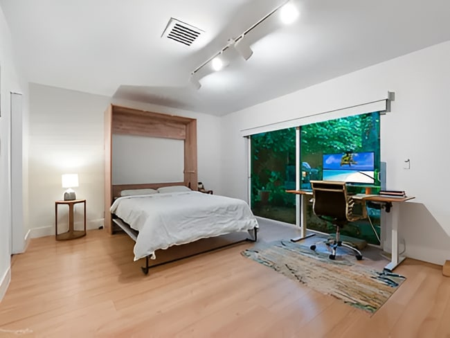 Building Photo - 5101 Maggiore St