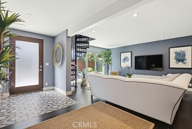 Building Photo - 6713 E Ocean Blvd