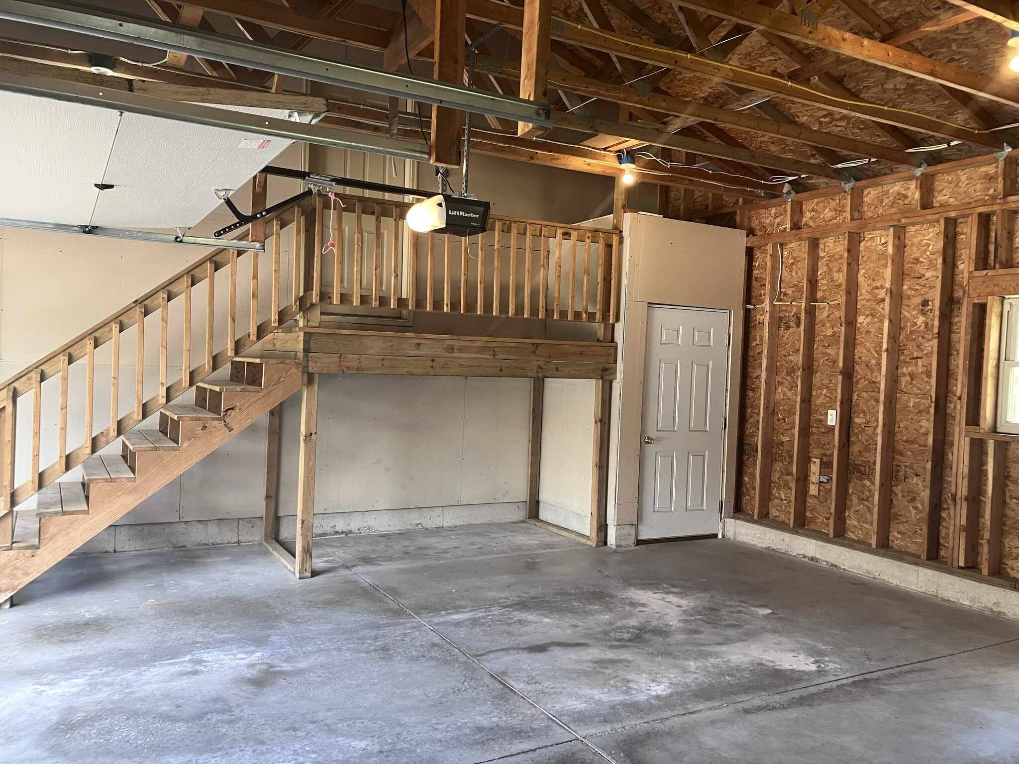 Garage Stairwell and Utility room access - N5223 Tamarack Ln