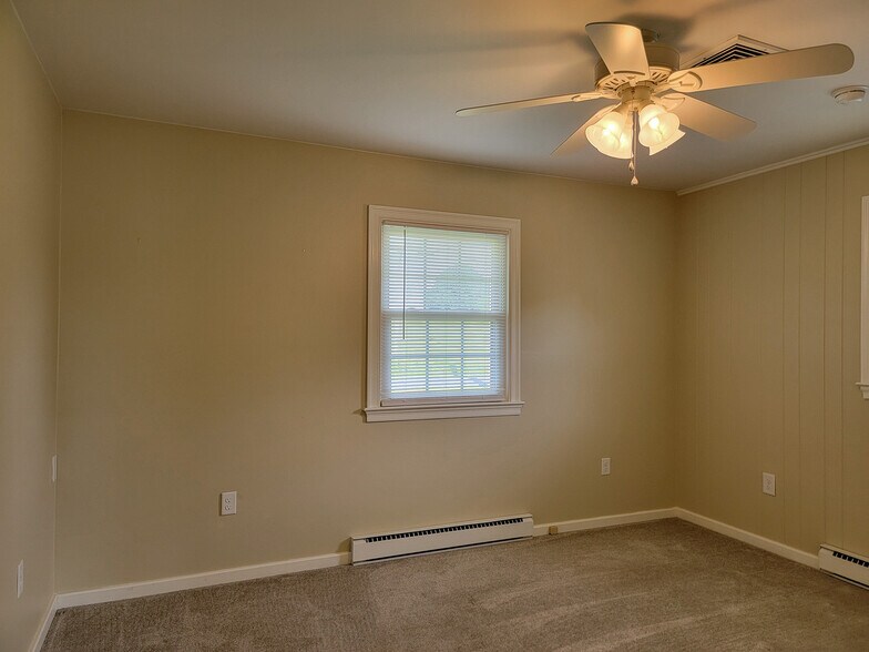 Building Photo - 2132 Kramer Mill Rd