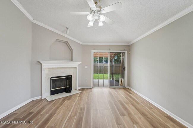 Building Photo - 1219 Stern Way
