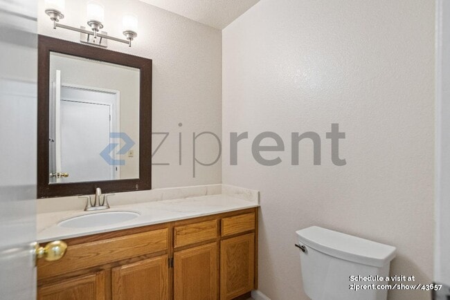 Building Photo - 38814 Rosegate Terrace