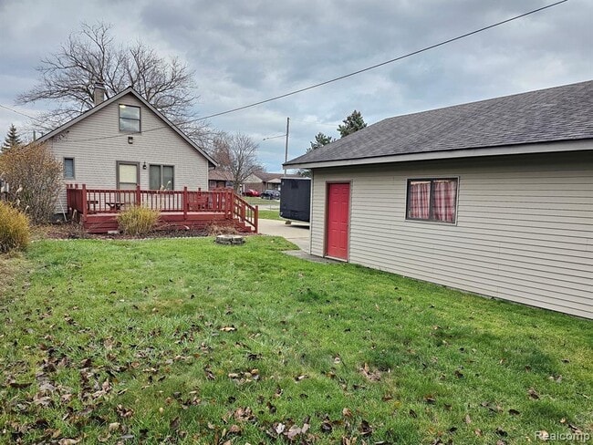 Building Photo - 5709 N Gulley Rd