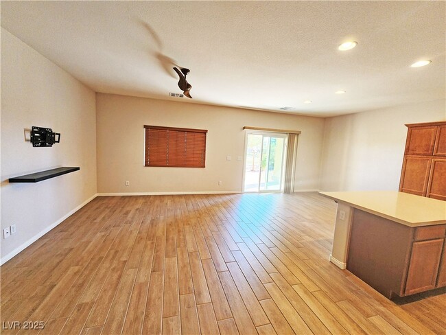 Building Photo - 5375 E La Campana Dr