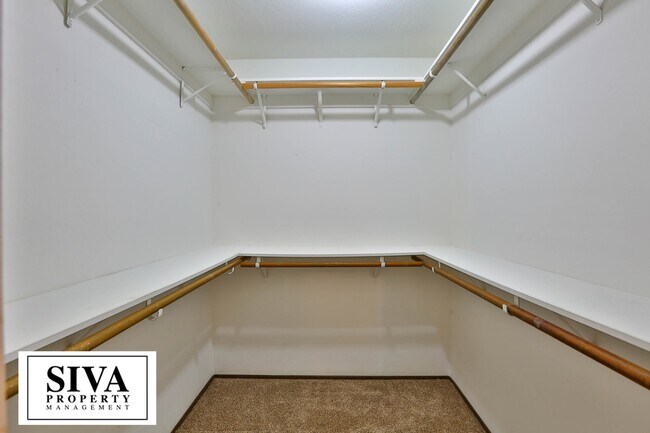 Building Photo - 6569 Crown Blvd