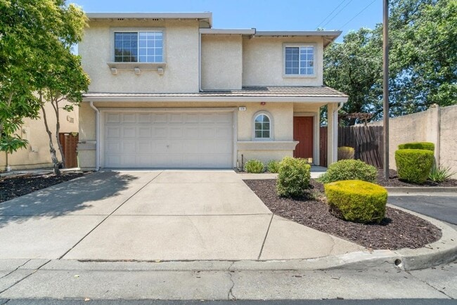 Primary Photo - 179 Foxglove Ln