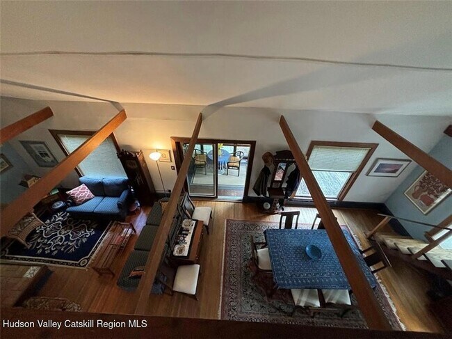 Building Photo - 123 Plains Rd