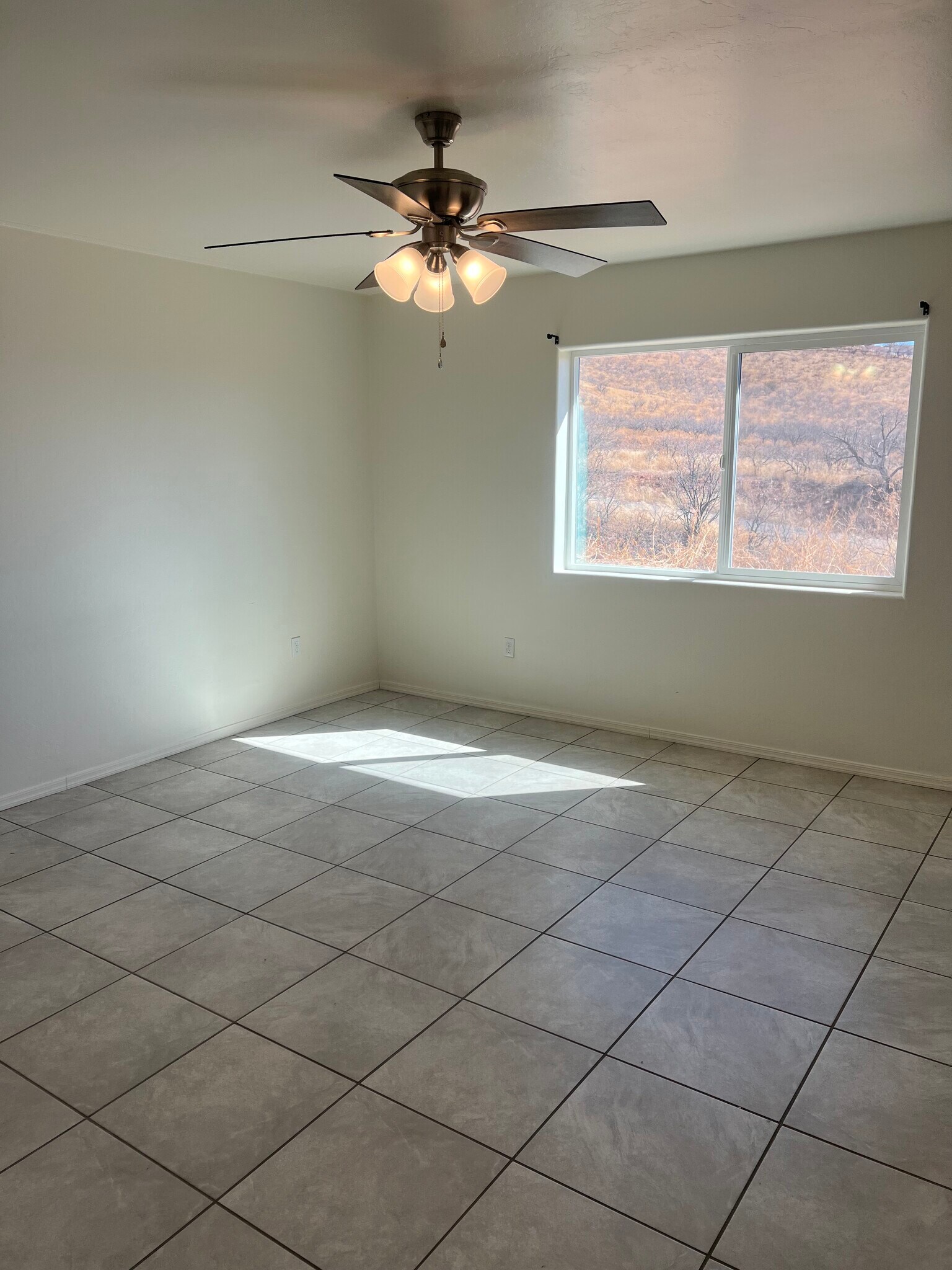 Building Photo - 1176 Menta Ct