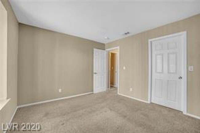 Building Photo - NORTHWEST - MARQUESA CONDO - 1 BED + 1 BAT...