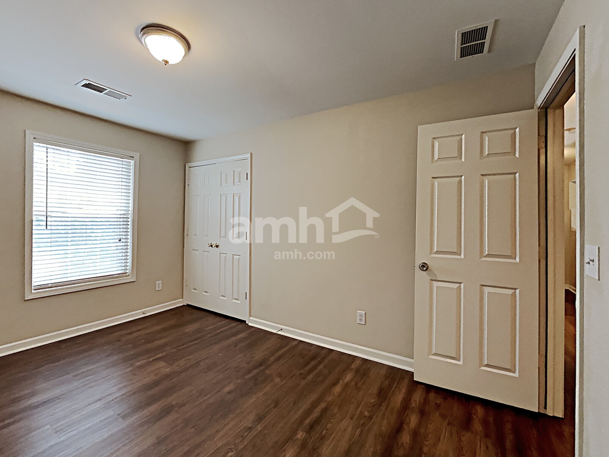 Building Photo - 2687 McGuire Dr NW