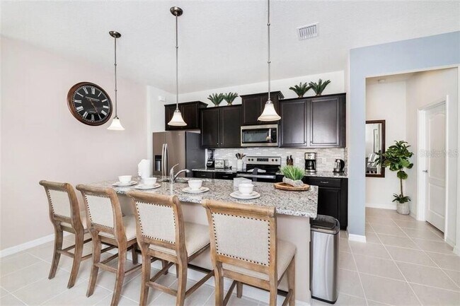 Building Photo - 2482 Dubai St