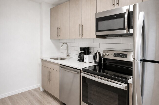 Building Photo - 320 A West 135th Street-SI ID1032042P