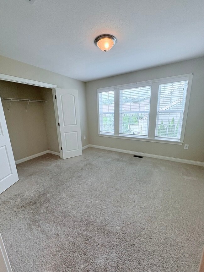 Building Photo - Charming 3 beds 2.5 baths in Columbus!