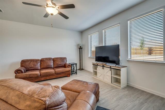 Building Photo - 1413 Rousseau Dr