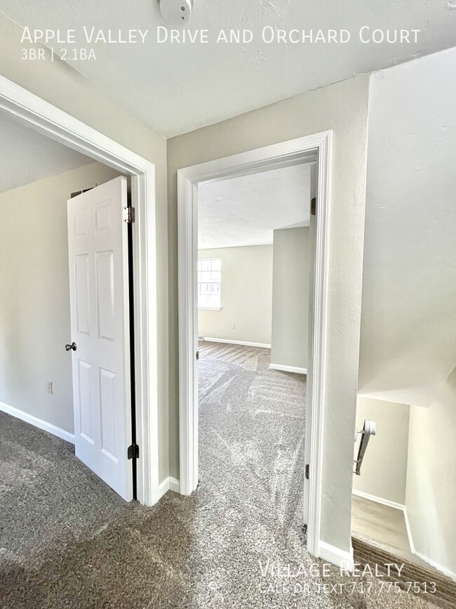 Building Photo - 910 Apple Valley Dr