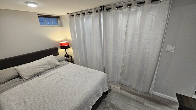Queen Bedroom with Large Closet - 242 Collfield Ave