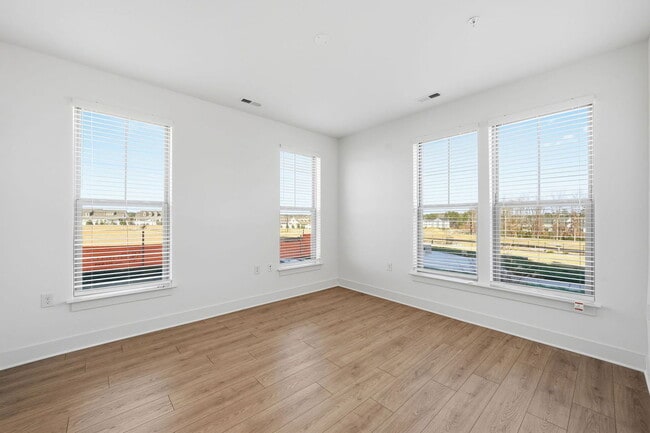 Building Photo - 6911 Cosby Vlg Ter