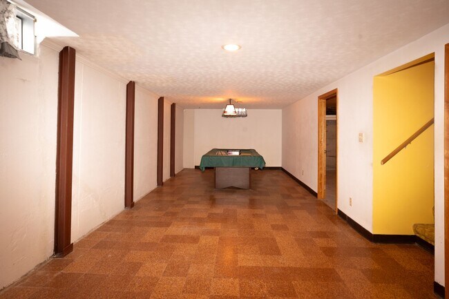 Building Photo - Charming 3 bedroom 1.5 bathroom house in SE Wichita!