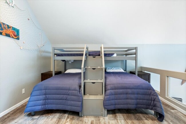 Building Photo - 24 Mimosa Rd