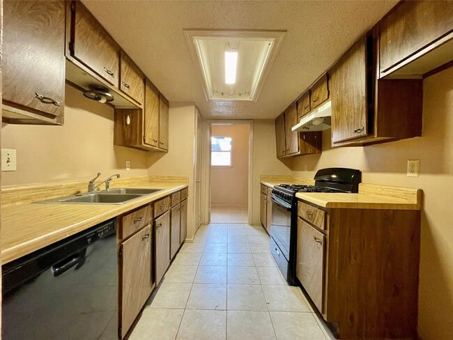 Building Photo - 5418 Dove Forest Ln