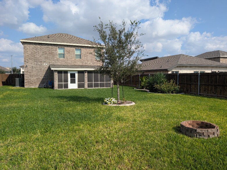 Building Photo - 14223 Chalk Rdg Dr