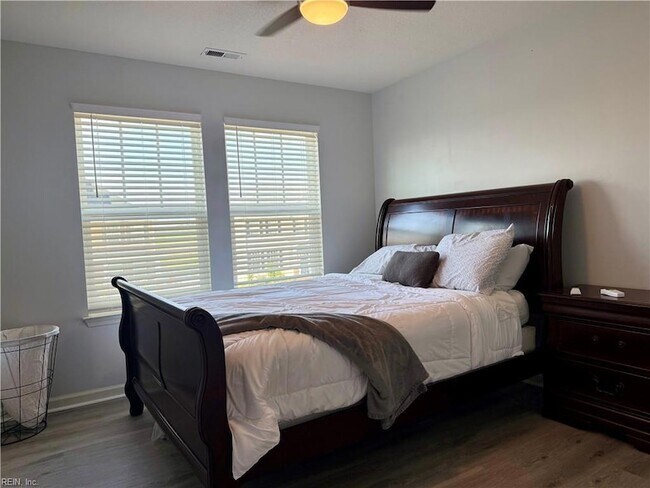Building Photo - 937 Arrowleaf Way