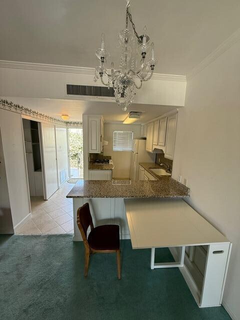 Building Photo - 6125 E Indian School Rd