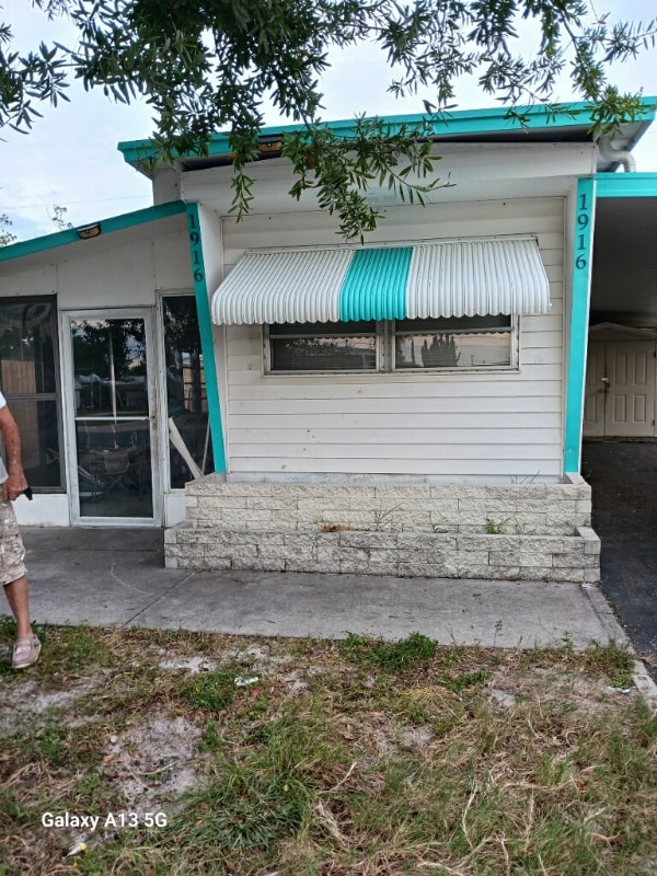 Building Photo - 1916 Lullaby Dr