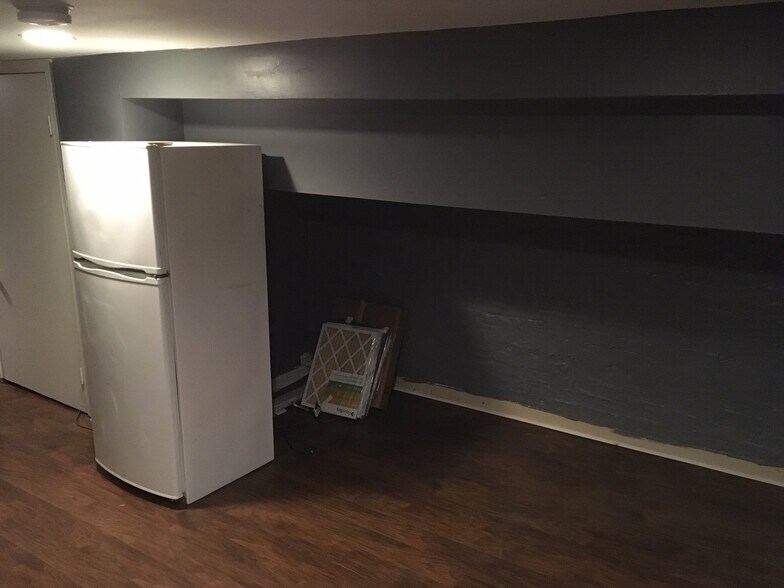 Building Photo - 3402 Noble St