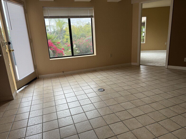 Building Photo - 13114 Polvera Ave