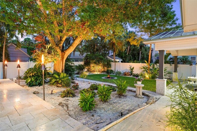 Building Photo - 759 Lantana Ave