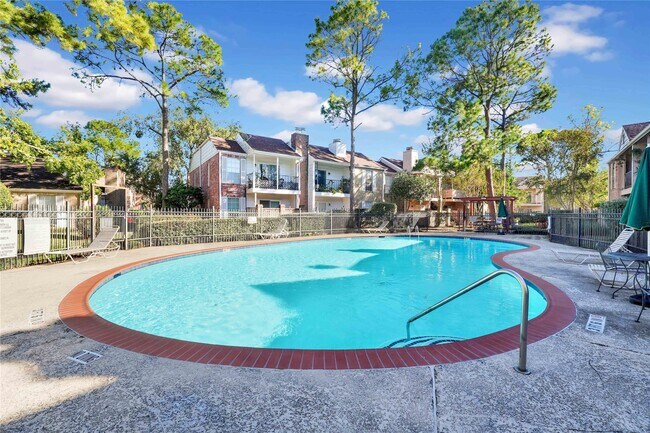 Building Photo - 2800 Jeanetta St