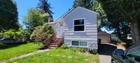 Building Photo - 10541 Phinney Ave N