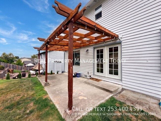 Building Photo - 4914 Norpoint Way NE