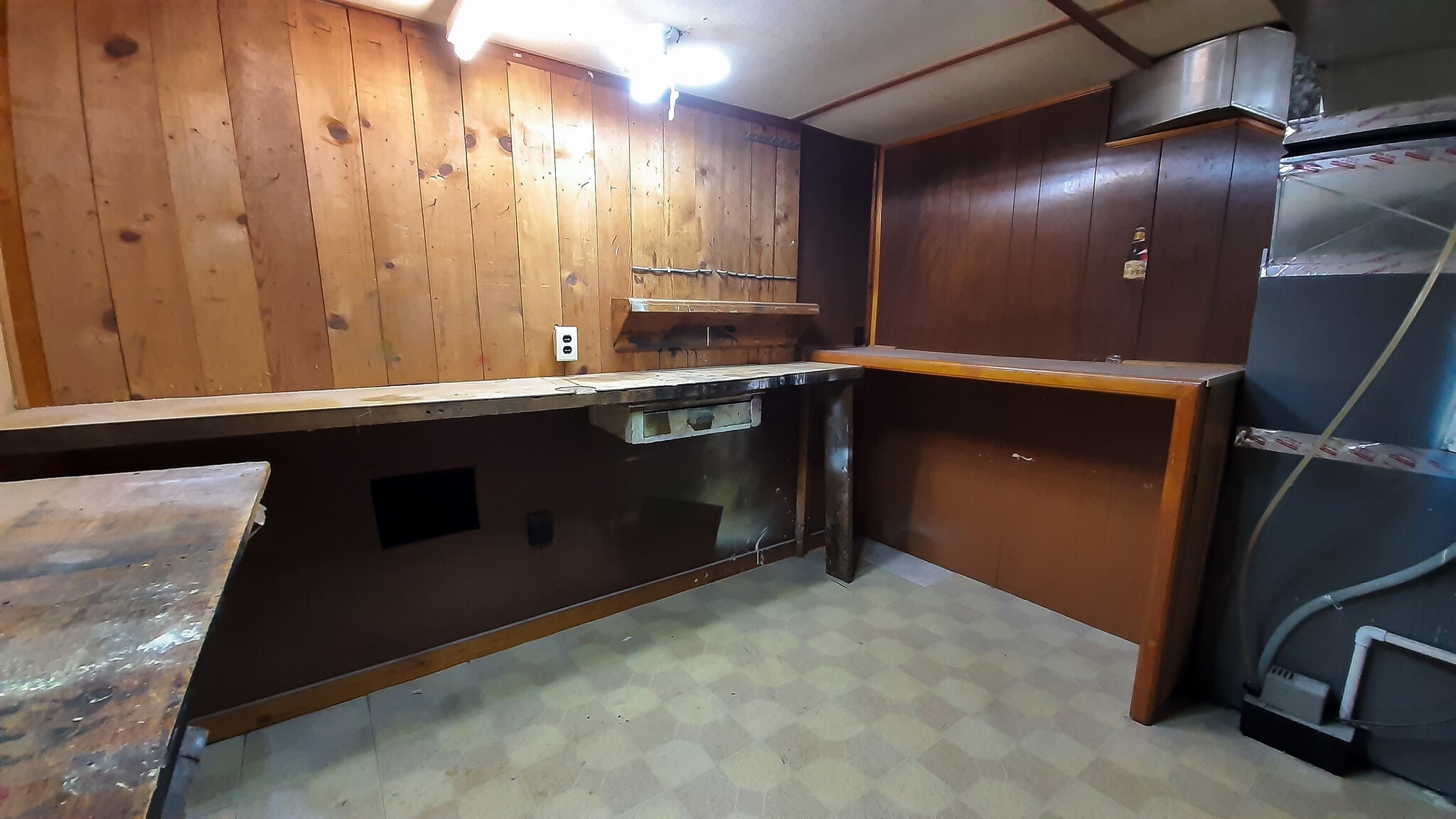 Work Shop 1.2 - 821 10th St W