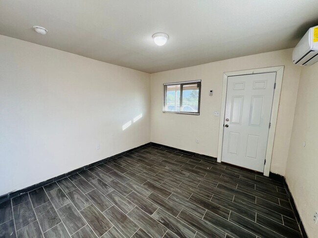 Building Photo - 7182 Ponce Dr