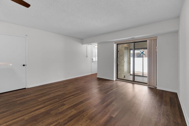 Building Photo - 2-Bedroom Condo with Great Community Amenities in Lower Macungie