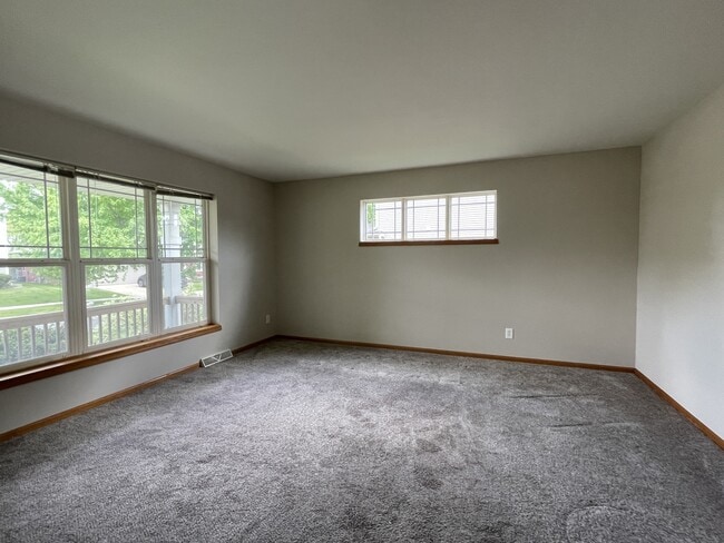 Building Photo - 3721 Frosted Leaf Dr