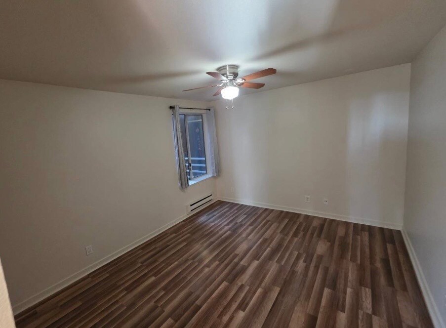 1st bedroom - 2901 MacArthur Blvd