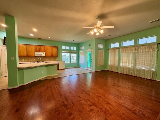 Building Photo - 3023 Kinwicke Ct