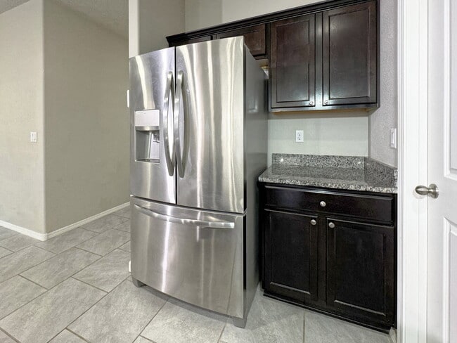 Building Photo - Wonderful, Newer 4 BR Home in Cleveland Heights!