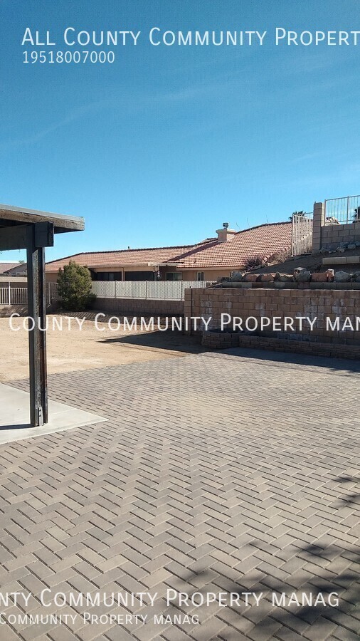 Building Photo - 8613 Bolero Dr