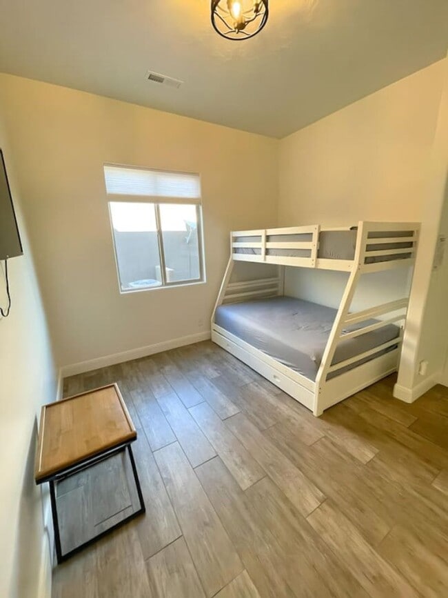 Building Photo - Sand Hollow Sunset